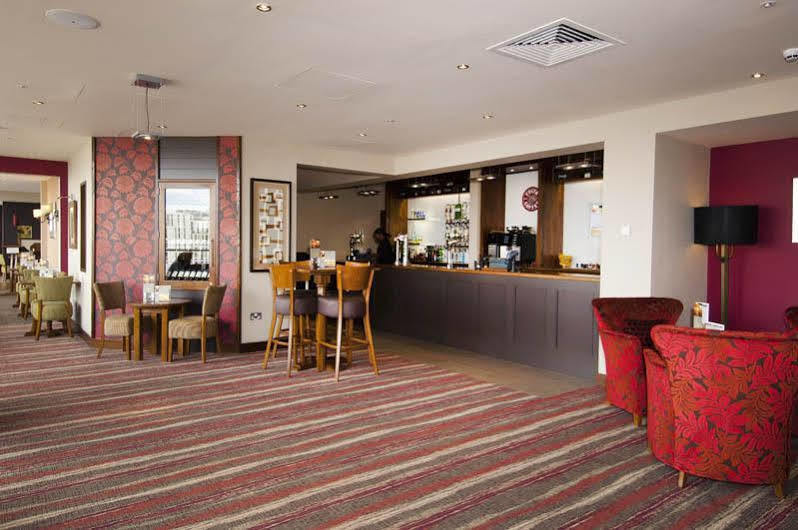 Premier Inn London Stratford Екстер'єр фото